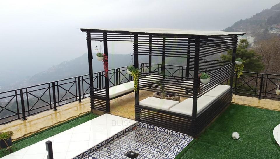 The Bliss Avenue Hotels Murree Exterior photo